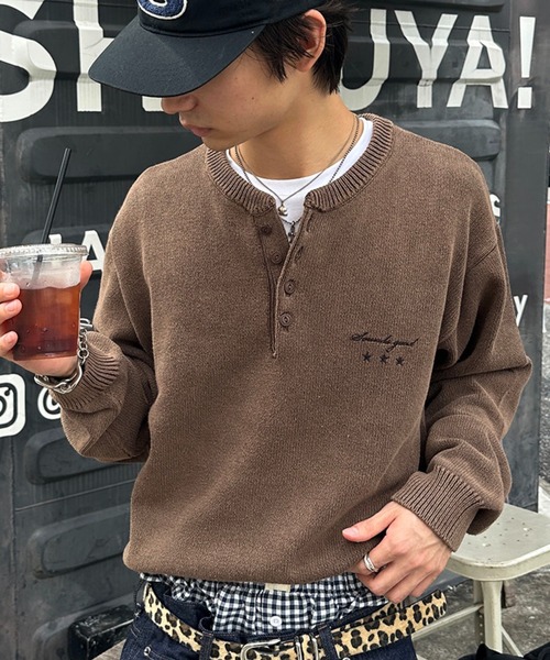 kutir(クティール)の「HENLEY NECK LINENLIKE CROPPED KNIT/ヘンリーネックリネンライククロップドニット(ニット/セーター・メンズ・ブラック/ブラウン/レッド/ネイビー/アイボリー/ボルドー・MEDIUM/LARGE)」の4枚目の写真
