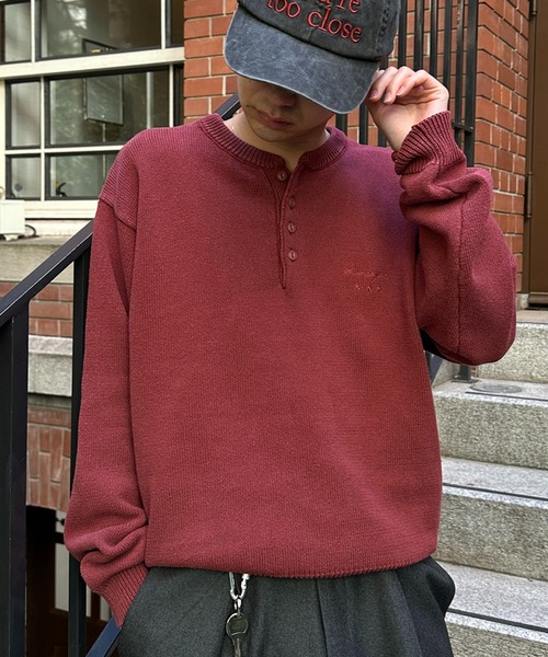 kutir(クティール)の「HENLEY NECK LINENLIKE CROPPED KNIT/ヘンリーネックリネンライククロップドニット(ニット/セーター・メンズ・ブラック/ブラウン/レッド/ネイビー/アイボリー/ボルドー・MEDIUM/LARGE)」の1枚目の写真