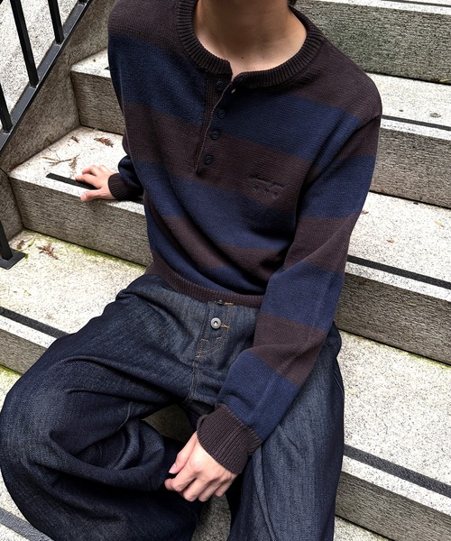 kutir(クティール)の「HENLEY NECK LINENLIKE CROPPED KNIT/ヘンリーネックリネンライククロップドニット(ニット/セーター・メンズ・ブラック/ブラウン/レッド/ネイビー/アイボリー/ボルドー/ブラウン系/ブラック系/カーキ/ブラック系1・MEDIUM/LARGE)」の12枚目の写真