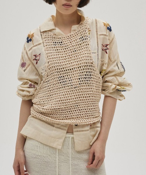 TODAYFUL(トゥデイフル)の「【TODAYFUL/トゥデイフル】Embroidery Patchwork Shirts/エンブロイダリーパッチワークシャツ(シャツ/ブラウス・レディース・ブラック/バーガンディー/キナリ・FREE)」の13枚目の写真