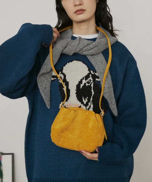 MERLOT（メルロー）の「2wayスウェードミニバッグ（ショルダーバッグ・レディース・ブラウン/イエロー/レッド・FREE）」の3枚目の写真