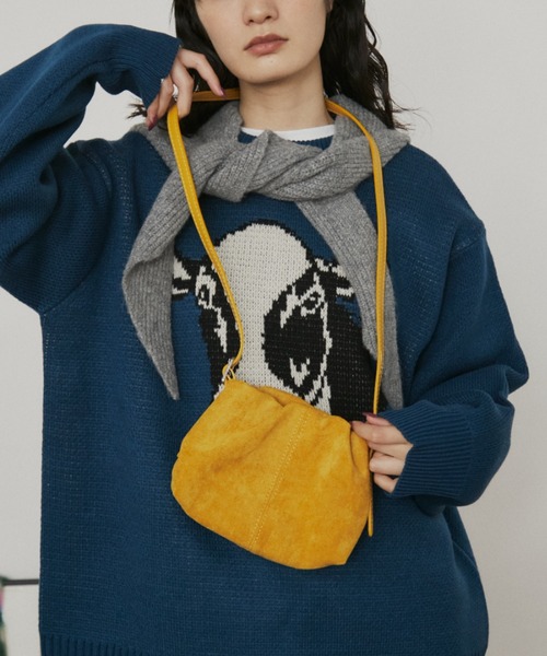 MERLOT（メルロー）の「2wayスウェードミニバッグ（ショルダーバッグ・レディース・ブラウン/イエロー/レッド・FREE）」の11枚目の写真