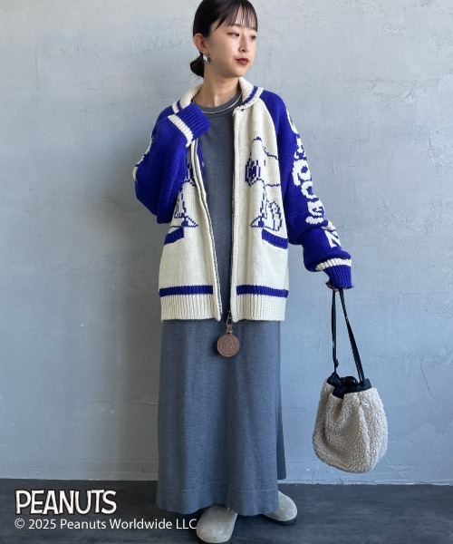 SEQUENZ（シークエンズ）の「[SEQUENZ/シークエンズ] SNOOPY ワイドシルエットカウチンニット（ニット/セーター・レディース・グレー/ネイビー・L/M/XL）」の5枚目の写真