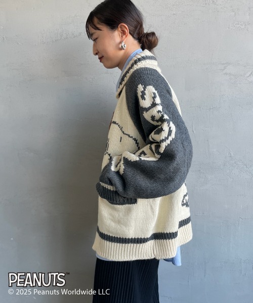 SEQUENZ（シークエンズ）の「[SEQUENZ/シークエンズ] SNOOPY ワイドシルエットカウチンニット（ニット/セーター・レディース・グレー/ネイビー・L/M/XL）」の9枚目の写真