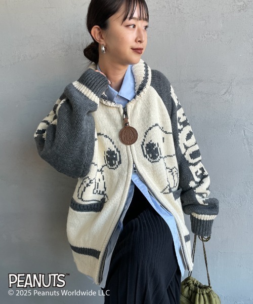 SEQUENZ（シークエンズ）の「[SEQUENZ/シークエンズ] SNOOPY ワイドシルエットカウチンニット（ニット/セーター・レディース・グレー/ネイビー・L/M/XL）」の7枚目の写真
