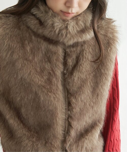 VENCEEXCHANGE(ヴァンスエクスチェンジ)の「フェイクファーショート丈ジレ(ベスト・レディース・ブラック/ベージュ/その他1/その他2/ブラウン系/ブラウン・FREE)」の8枚目の写真