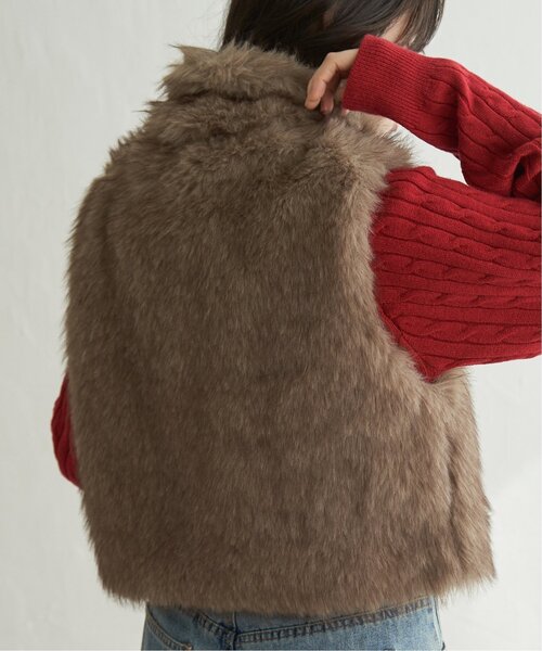 VENCEEXCHANGE(ヴァンスエクスチェンジ)の「フェイクファーショート丈ジレ(ベスト・レディース・ブラック/ベージュ/その他1/その他2/ブラウン系/ブラウン・FREE)」の9枚目の写真