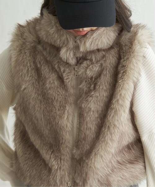 VENCEEXCHANGE(ヴァンスエクスチェンジ)の「フェイクファーショート丈ジレ(ベスト・レディース・ブラック/ベージュ/その他1/その他2/ブラウン系/ブラウン・FREE)」の17枚目の写真