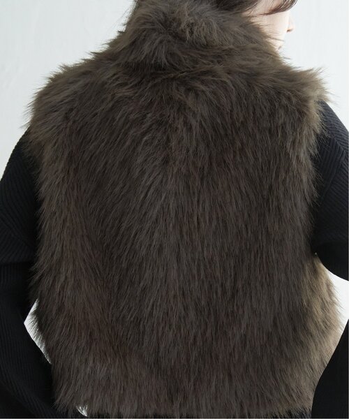 VENCEEXCHANGE(ヴァンスエクスチェンジ)の「フェイクファーショート丈ジレ(ベスト・レディース・ブラック/ベージュ/その他1/その他2/ブラウン系/ブラウン・FREE)」の21枚目の写真