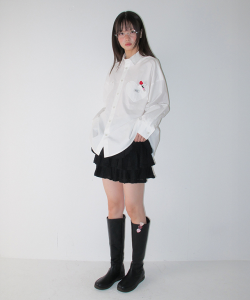RONRON（ロンロン）の「DOUBLE HEART POCKET OVER FIT SHIRT WHITE（シャツ/ブラウス・レディース・その他・FREE）」の3枚目の写真