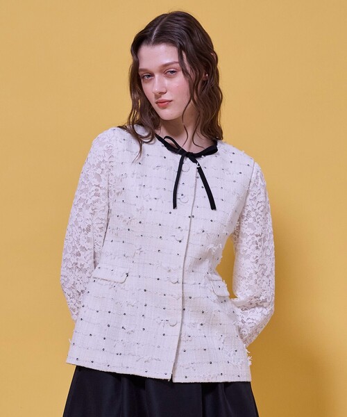 TOCCA（トッカ）の「FLOWER HIDE AND SEEK ジレ（ノーカラージャケット・レディース・アイボリー系/ブラック系・4/0）」の4枚目の写真