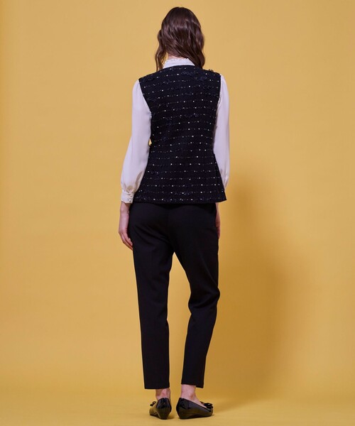 TOCCA（トッカ）の「FLOWER HIDE AND SEEK ジレ（ノーカラージャケット・レディース・アイボリー系/ブラック系・4/0）」の12枚目の写真