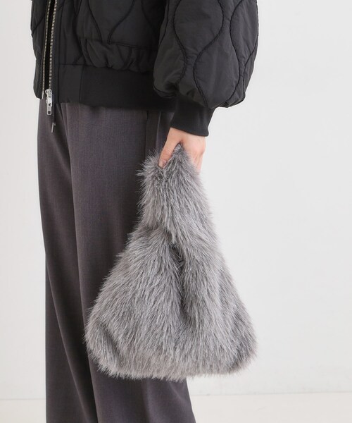 SHOO・LA・RUE（シューラルー）の「ラメ入りファートートバッグ（トートバッグ・レディース・アイボリー/グレー/ベージュ・00）」の6枚目の写真