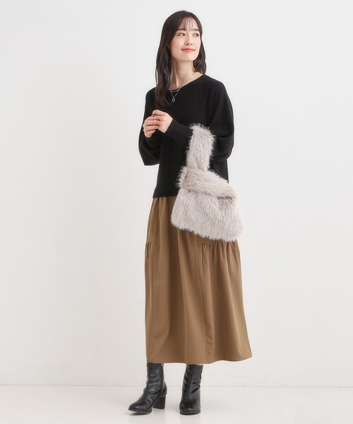 SHOO・LA・RUE（シューラルー）の「ラメ入りファートートバッグ（トートバッグ・レディース・アイボリー/グレー/ベージュ・00）」の9枚目の写真