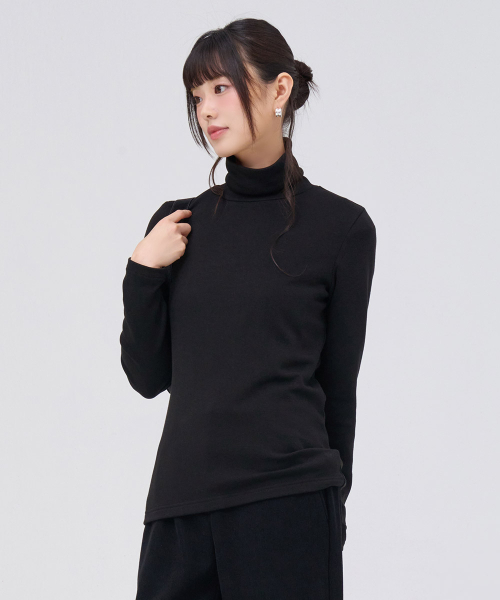 CHASECULT(チェイスカルト)の「ユニセックスエッセンシャルタートルネック長袖起毛Tシャツ-ブラック(Tシャツ/カットソー・メンズ・ブラック・90/100/95/105)」の5枚目の写真
