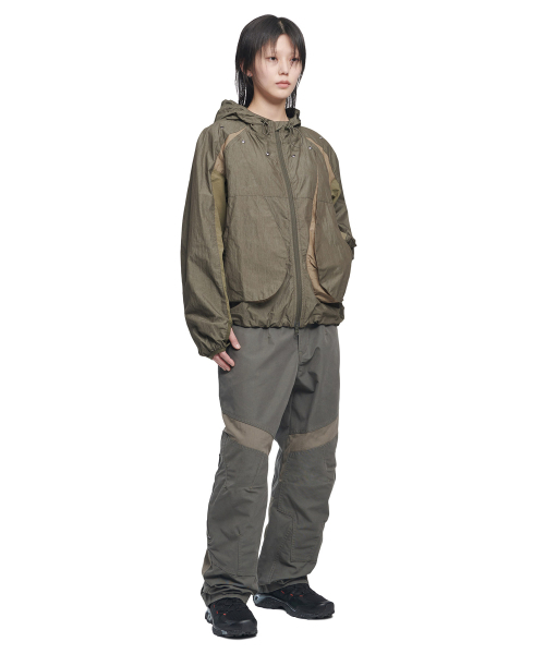 NOMANUAL（NOMANUAL）の「LIGHT SHIELD JACKET - WASHED KHAKI（ナイロンジャケット・レディース・その他・SMALL/MEDIUM/LARGE）」の6枚目の写真