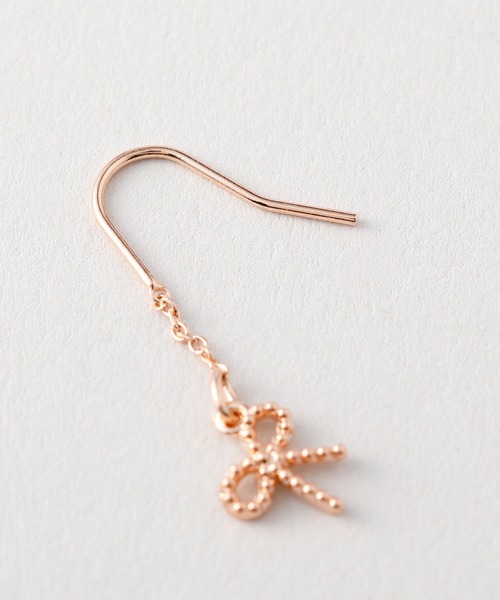 CALIN STANDARD(カリンスタンダード)の「◆金属アレルギー対応◆◆made in japan◆リボン フックピアス(ピアス(両耳用)・レディース・ゴールド/ピンクゴールド/シルバー・FREE)」の7枚目の写真