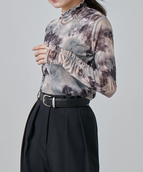 Lui's（ルイス）の「袖ギャザーマーブルシアートップス（Tシャツ/カットソー・レディース・ブラック/ブラウン・FREE）」の6枚目の写真