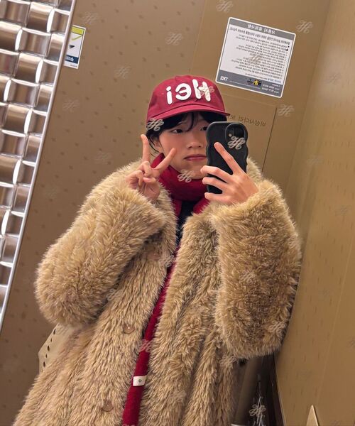 ERER(エルエル)の「Fur Long Coat Beige(ムートンコート・レディース・その他・F)」の12枚目の写真