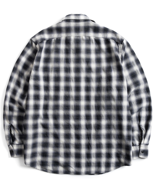 WILD BRICKS(ワイルドブリックス)の「W23 オンブレチェックワークシャツ(ブラック)(シャツ/ブラウス・メンズ・その他・MEDIUM/LARGE/X-LARGE)」の2枚目の写真