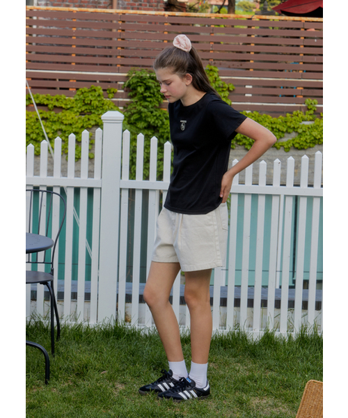ANOETIC(アノエティック)の「ANC EMBROIDERY LOGO TEE_BLACK(Tシャツ/カットソー・レディース・ブラック・FREE)」の3枚目の写真