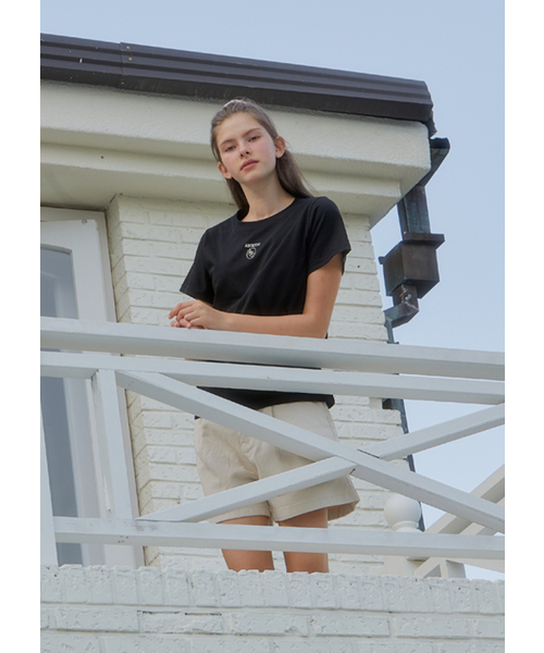 ANOETIC(アノエティック)の「ANC EMBROIDERY LOGO TEE_BLACK(Tシャツ/カットソー・レディース・ブラック・FREE)」の4枚目の写真
