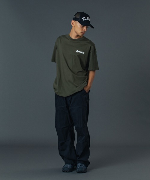 XLARGE(エクストララージ)の「RHINESTONE LOGO MESH CAP(キャップ・メンズ・ブラック/カモフラージュ/ネイビー・ONE SIZE)」の14枚目の写真