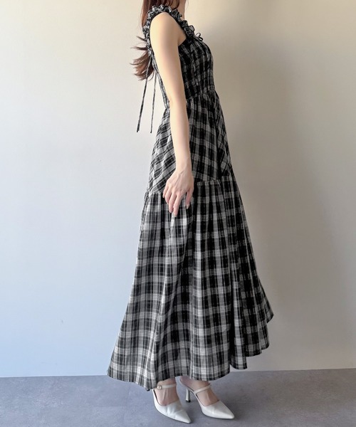 mipiarl(ミピアール)の「チェック柄フリルショルダーワンピース(ワンピース・レディース・ブラウン/ネイビー/ブラック・LARGE/MEDIUM/SMALL)」の15枚目の写真