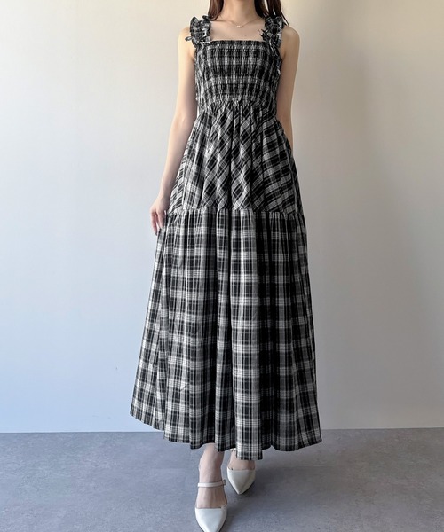 mipiarl(ミピアール)の「チェック柄フリルショルダーワンピース(ワンピース・レディース・ブラウン/ネイビー/ブラック・LARGE/MEDIUM/SMALL)」の5枚目の写真
