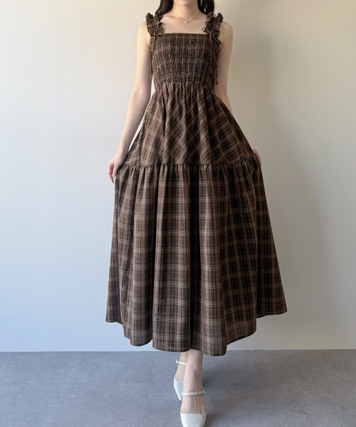 mipiarl(ミピアール)の「チェック柄フリルショルダーワンピース(ワンピース・レディース・ブラウン/ネイビー/ブラック・LARGE/MEDIUM/SMALL)」の10枚目の写真