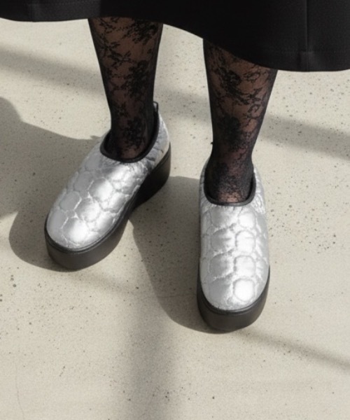 Beyond Basics(ビヨンド ベーシックス)の「SUBU / VAMP Platform Circle / SILVER(サンダル・レディース・シルバー・00/0/1/2/3/4)」の10枚目の写真