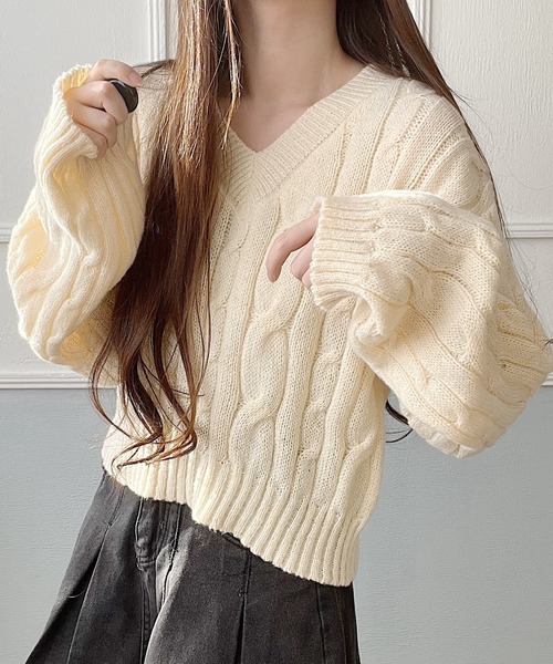 Nana（ナナ）の「Vネックケーブルニット（ニット/セーター・レディース・ブラック/アイボリー・FREE）」の3枚目の写真