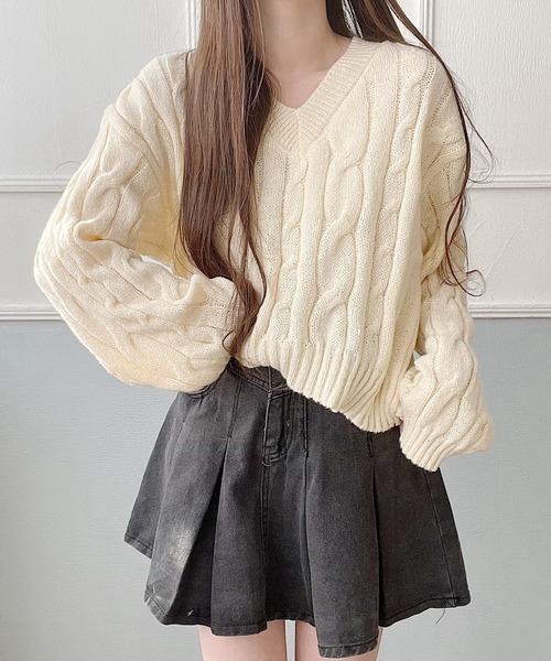 Nana（ナナ）の「Vネックケーブルニット（ニット/セーター・レディース・ブラック/アイボリー・FREE）」の4枚目の写真