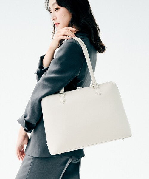 UNTITLED（アンタイトル）の「【PC・A4サイズ書類対応】ベーシックトート（トートバッグ・レディース・ライトグレー系4/ブラック系4・99）」の3枚目の写真