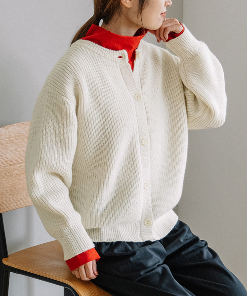 POU DOU DOU（プードゥドゥ）の「あぜ編みラメニットカーディガン（カーディガン/ボレロ・レディース・グレー/ブルー/アイボリー/イエロー・M）」の2枚目の写真