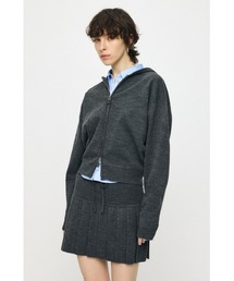 ZIP UP パーカー & PLEATED ミニスカート
