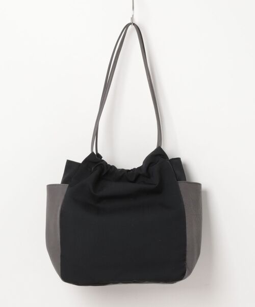 CLEDRAN(クレドラン)の「【本革×ナイロン】CL3933 LIMO GATHER POCKET BAG(トートバッグ・レディース・チャコールグレー/ブラック/グレイッシュベージュ・FREE)」の15枚目の写真