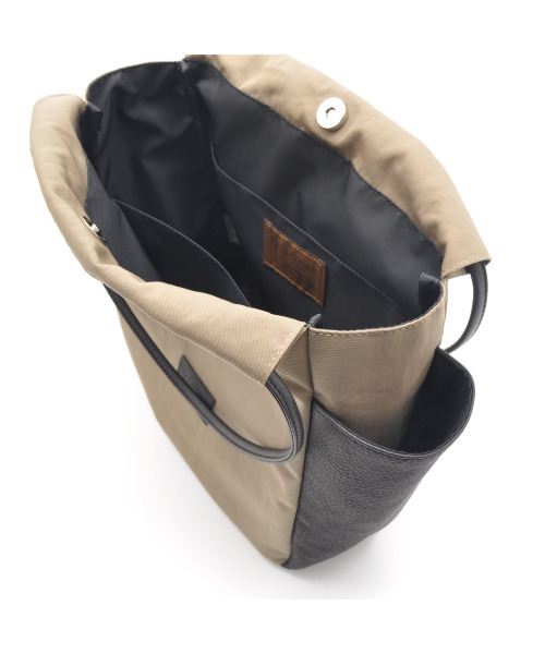 CLEDRAN(クレドラン)の「【本革×ナイロン】CL3933 LIMO GATHER POCKET BAG(トートバッグ・レディース・チャコールグレー/ブラック/グレイッシュベージュ・FREE)」の9枚目の写真