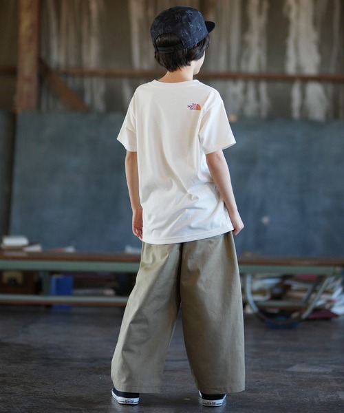 THE NORTH FACE（ザノースフェイス）の「THE NORTH FACE ザ・ノース・フェイス 半袖 Tシャツ キッズ ジュニア 子供 NTJ32607（Tシャツ/カットソー・キッズ・ブラック/オフホワイト・130cm/160cm/150cm/140cm）」の6枚目の写真