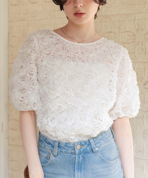 titivate(ティティベイト)の「フラワーチュールトップス(Tシャツ/カットソー・レディース・ライトベージュ/ブラック/オフホワイト・FREE)」の5枚目の写真