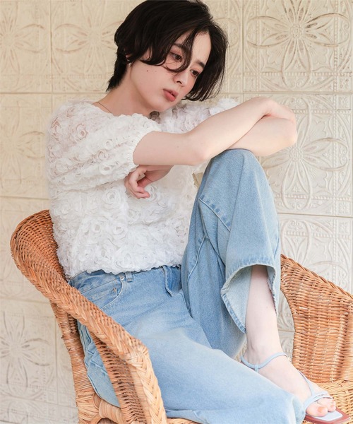 titivate(ティティベイト)の「フラワーチュールトップス(Tシャツ/カットソー・レディース・ライトベージュ/ブラック/オフホワイト・FREE)」の7枚目の写真
