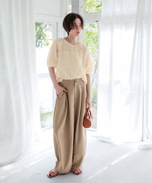 titivate(ティティベイト)の「フラワーチュールトップス(Tシャツ/カットソー・レディース・ライトベージュ/ブラック/オフホワイト・FREE)」の21枚目の写真