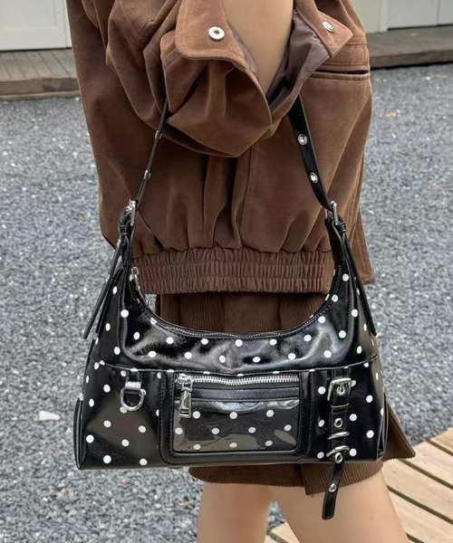 Ressaca(レサーカ)の「クリアポケット付きドット柄ショルダーバッグ(ショルダーバッグ・レディース・ホワイト/ブラック・FREE)」の4枚目の写真
