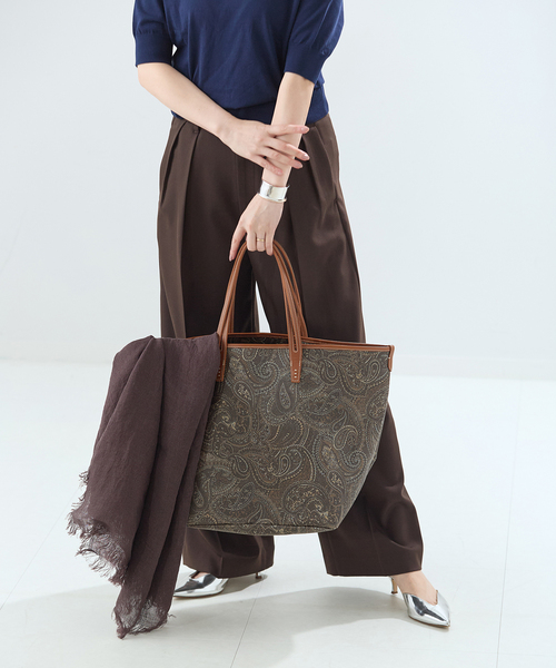 journal standard L'essage(ジャーナルスタンダードレサージュ)の「【A VACATION/ア バケーション】 ROAM LAKE:バッグ(トートバッグ・レディース・チャコールグレー・FREE)」の2枚目の写真