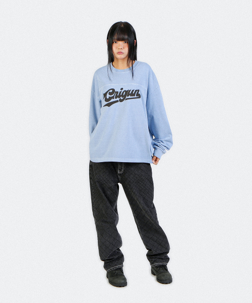 CRIGUN（クリガン）の「FOOTBALL CREW LONG SLEEVE PIGMENT BLUE（Tシャツ/カットソー・レディース・スカイブルー・SMALL/MEDIUM/LARGE/X-LARGE）」の2枚目の写真
