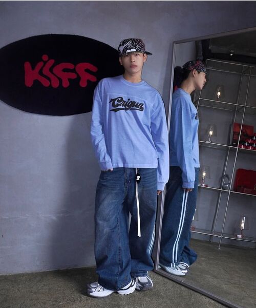 CRIGUN（クリガン）の「FOOTBALL CREW LONG SLEEVE PIGMENT BLUE（Tシャツ/カットソー・レディース・スカイブルー・SMALL/MEDIUM/LARGE/X-LARGE）」の4枚目の写真