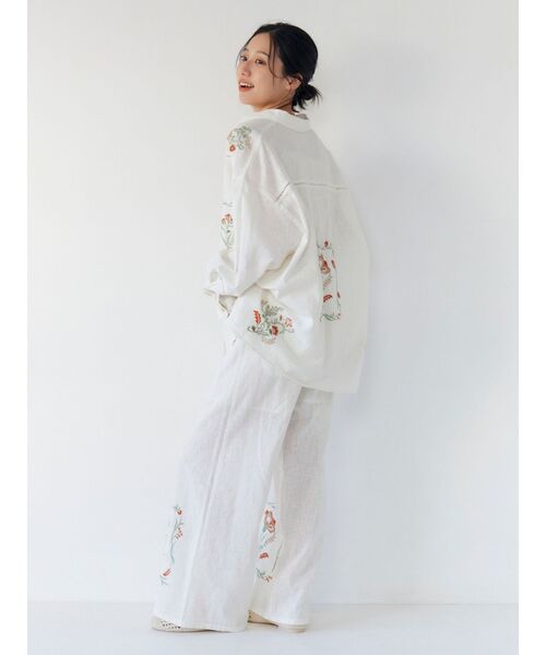 Ungrid（アングリッド）の「エンブロイダリーエスニックシャツ（シャツ/ブラウス・レディース・オフホワイト/オレンジ/ブラック・FREE）」の12枚目の写真