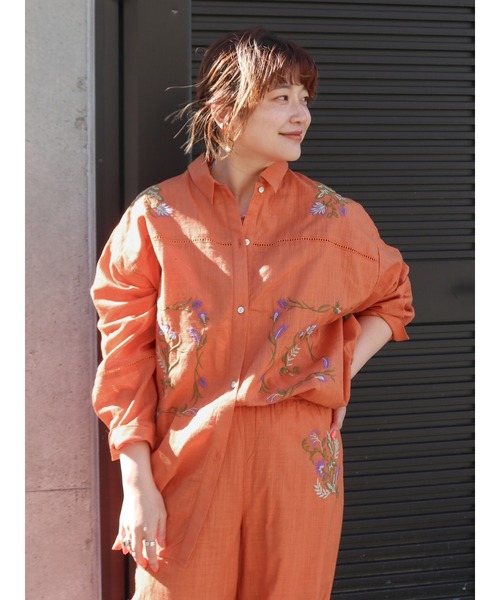 Ungrid（アングリッド）の「エンブロイダリーエスニックシャツ（シャツ/ブラウス・レディース・オフホワイト/オレンジ/ブラック・FREE）」の3枚目の写真