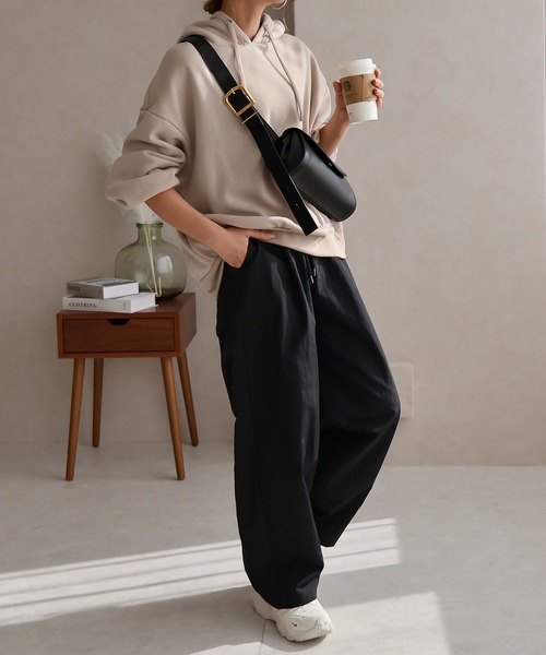 Social GIRL(ソーシャルガール)の「【SL】【Social GIRL】【it】ナイロンカーブパンツ(その他パンツ・レディース・ブラック・M)」の7枚目の写真