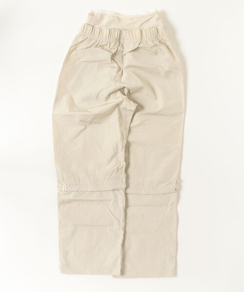 adidas(アディダス)の「DAY//0 ウーブンパンツ / RUN WV PT W / アディダス adidas(その他パンツ・レディース・ベージュ・X-LARGE/SMALL/MEDIUM/LARGE/XX-LARGE)」の3枚目の写真